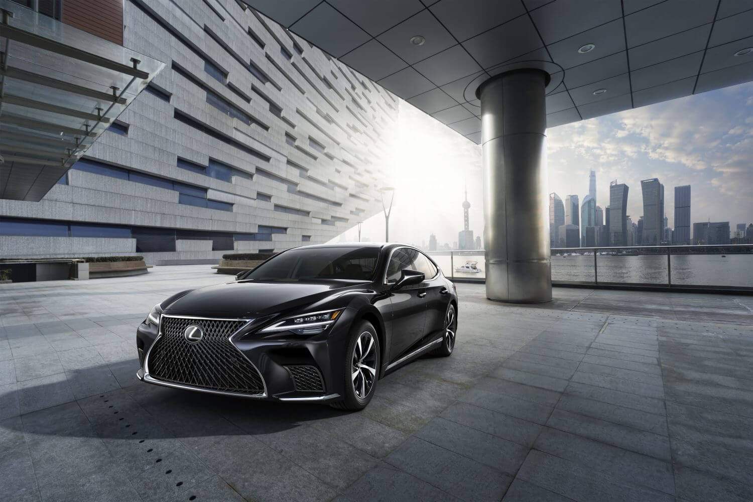 2022 Lexus LS 500: a new level of luxury emotion