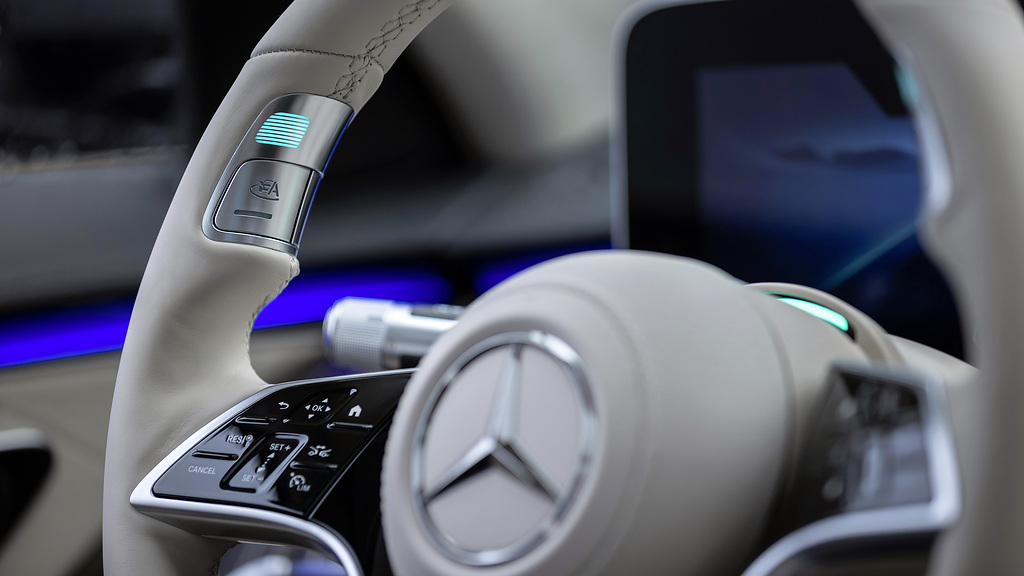 Mercedes automated driving: German manufacturer receives first international approval