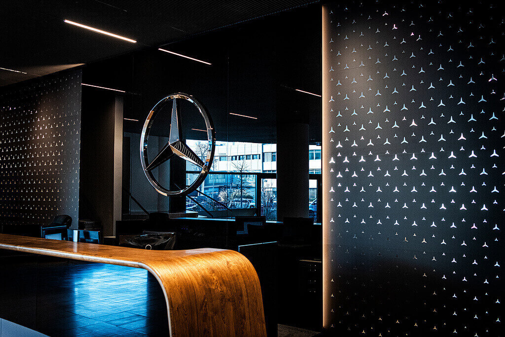 Daimler becomes Mercedes-Benz Group showing determined special emphasis on personal cars