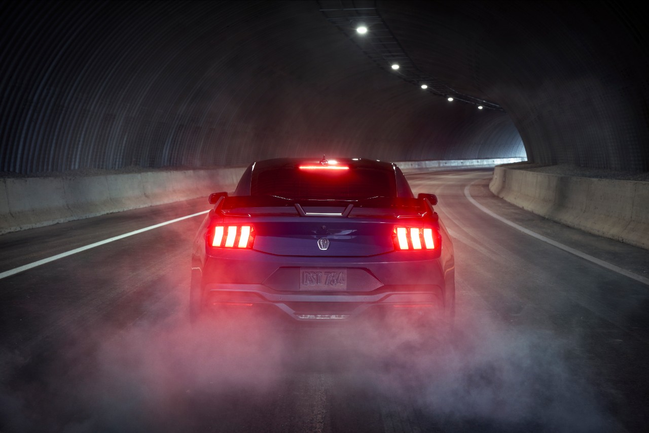 2023 Ford Mustang Dark Horse: a menacing beast on the streets and on the track