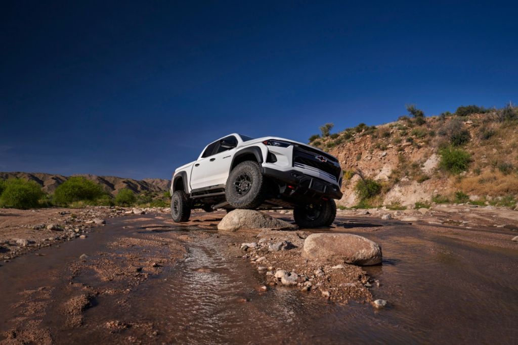 The Exciting 2024 Chevrolet Colorado ZR2 Bison